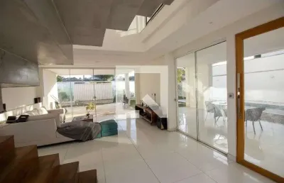 Casa / sobrado em condomínio para aluguel - vargem pequena, 3 quartos,  350 m² - rio de janeiro