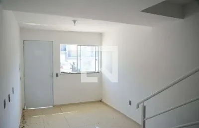 Casa / sobrado em condomínio para aluguel - jardim petrópolis, 2 quartos,  49 m² - cotia