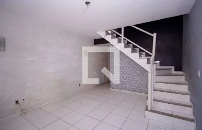 Casa para aluguel - trindade, 2 quartos,  75 m² - são gonçalo