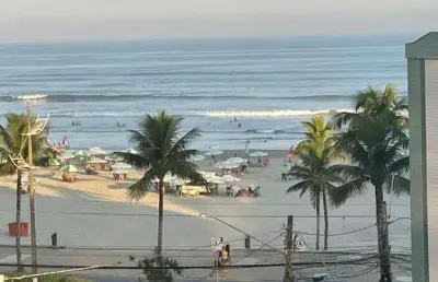 Apartamento na ocian, praia grande, 2 suítes, sacada gourmet com vista mar, 74m²