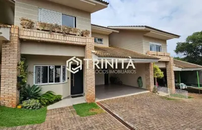 Sobrado com 1 suíte e 2 quartos | 2 vagas de garagem no country