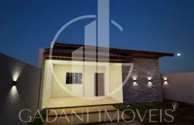 Casa com 2 quartos à venda na Rua 3, 357, Sonhalto Videira, Sinop