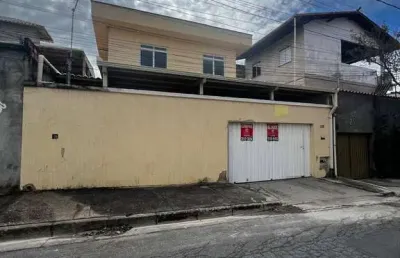 Casa a venda no bairro tropical com 2 quartos e 2 vagas