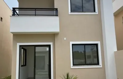 Casa 4/4 com suíte e closet a venda  no villaggio positano