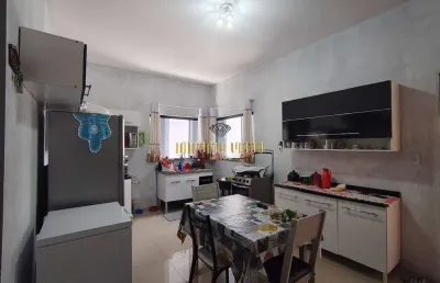 Sobrado à venda com 3 dormitórios, sendo 1 suíte no bairro jardim quaresmeira ii - suzano/sp