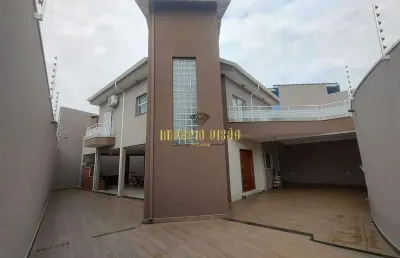 Sobrado à venda com 3 dormitórios, sendo 1 com suíte e closet no bairro quaresmeira - suzano-sp