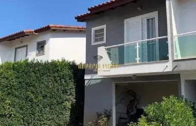 Sobrado à venda com 3 dormitórios, sendo 1 suíte no condomínio cristal no bairro vila correa em ferraz de vasconcelos/sp