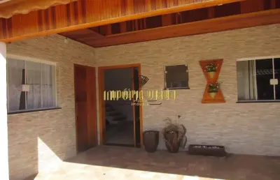 Casa mobiliada à venda com 4 dormitórios, sendo 1 suíte master com closet e área gourmet no bairro jardim luella - suzano-sp