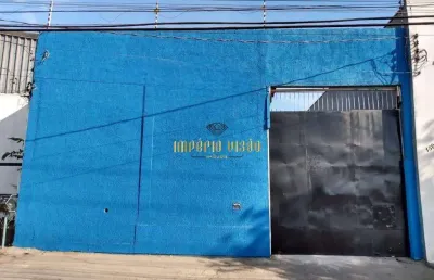 Salão com 350m², 2 banheiros e 5 vagas de garagem para aluguel no bairro vila amorim - suzano-sp