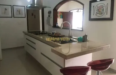 Sobrado à venda com 4 dormitórios, sendo 2 suítes e churrasqueira no bairro jardim carlos cooper em suzano-sp