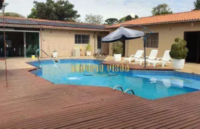 Chácara à venda com 5 dormitórios, área gourmet com piscina, fogão a lenha e churrasqueira em suzano - sp