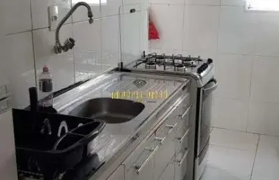 Apartamento à venda com 2 quartos, sala ampla, cozinha e área de serviço no condomínio ceci e peri - mogi das cruzes - sp