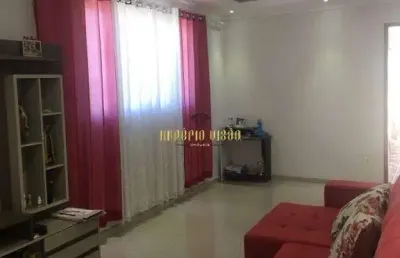 Sobrado à venda com 4 dormitórios, sendo 3 suítes e espaço gourmet no jardim saúde em suzano-sp