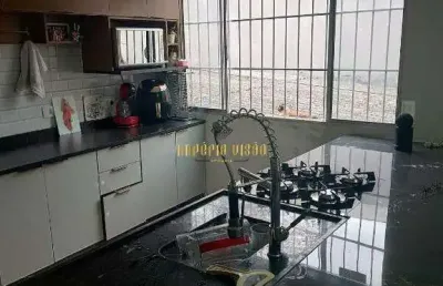Sobrado com 3 dormitórios, sendo 1 suíte à venda no bairro miguel badra - suzano-sp.