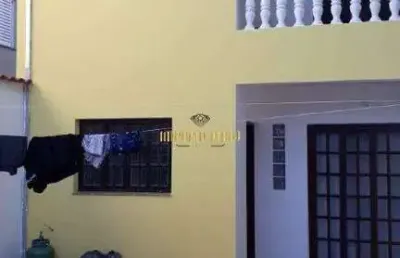 Sobrado à venda com 3 dormitórios, churrasqueira e fogão a lenha no bairro jardim das flores - suzano-sp.