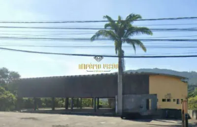 Salão com 2.000m²,salão comercial no nível da rua com 500m² de vão livre para aluguel no bairro jardim aracy - mogi das cruzes - sp
