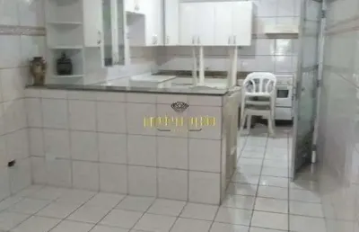 Casa térrea à venda com 3 dormitórios e churrasqueira no bairro vila figueira - suzano-sp
