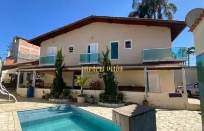Casa com 3 dormitórios para locação em brás cubas - mogi das cruzes-sp