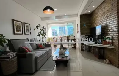 Apartamento 03 quartos, amplo com dependência no costa azul.
