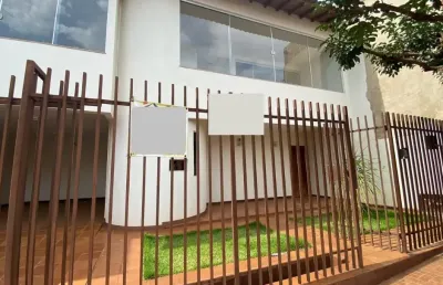 Casa à venda com 3 dormitórios e 2 vagas em cambará - pr