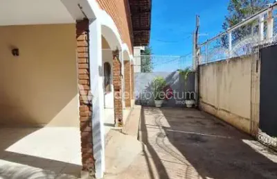 Casa com 3 quartos à venda no jardim santa lúcia, campinas , 222 m2 por r$ 700.000