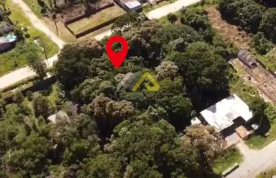 Área de 1.230m². são 03 terrenos sendo um de esquina à venda