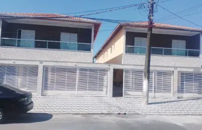Casa de condomínio térrea com quintal - praia grande