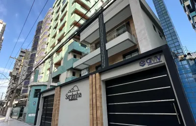 Sobrado triplex decorado com piscina no canto do forte – 2 suítes – 89 m² – r$ 620.000