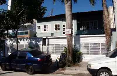 Casa para venda em nova iguaçu, centro, 5 dormitórios, 2 suítes, 4 banheiros, 2 vagas
