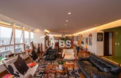 Penthouse à venda no setor oeste, em frente ao lago das rosas