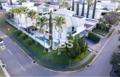 Sobrado exclusivo no jardins valência – esquina imponente e lazer integrado!