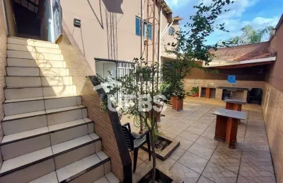 Casa com 4 quartos à venda na Rua MC 3, Residencial Monte Carlo, Goiânia