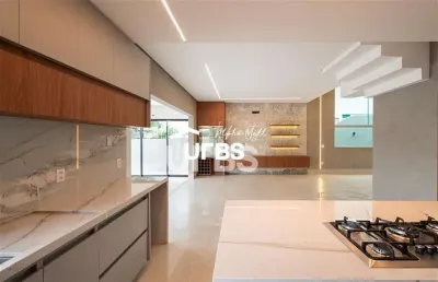 Casa em condomínio fechado com 3 quartos à venda na Rua SB 31, Loteamento Portal do Sol II, Goiânia