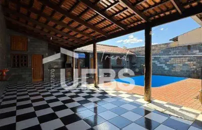 Oportunidade de casa sozinha no lote no setor faiçalville