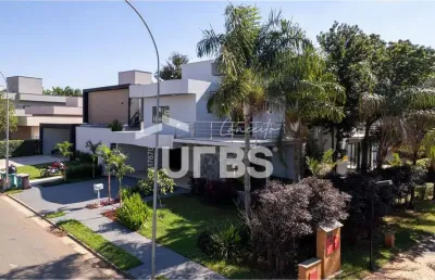 Casa em condomínio fechado com 4 quartos à venda na Rua das Baronezas, Jardins Verona, Goiânia