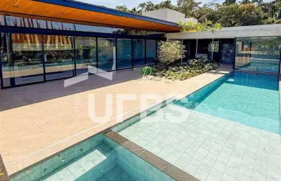 Casa em condomínio fechado com 4 quartos à venda na Avenida Diógenes Dolival Sampaio, Jardins Munique, Goiânia