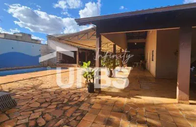 Residencial alice barbosa - lote 600m2 -  casa 4 qto