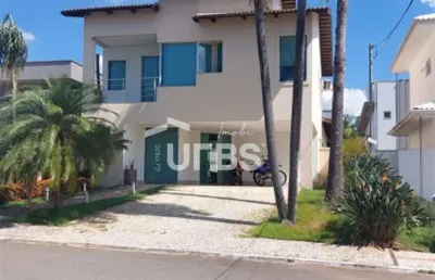 Casa em condomínio fechado com 4 quartos à venda na Rua Madri 1, Jardim Vitória, Goiânia