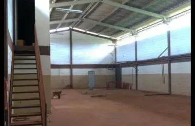 Barracão / Galpão / Depósito à venda na Avenida Galápagos   Qd. 121    Lt. 912, Jardim Petrópolis, Goiânia