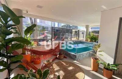Apartamento tom bueno - 195m² com piscina privativa