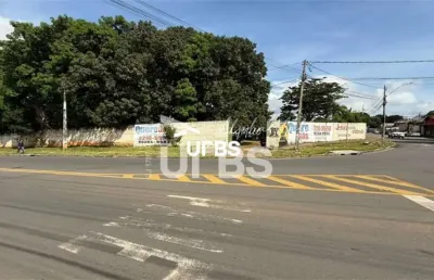 Terreno à venda na Avenida Nerópolis, Vila Clemente, Goiânia