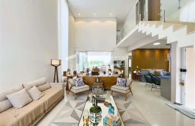 Casa com 4 quartos à venda na Rua das Paineiras, Jardins Valência, Goiânia