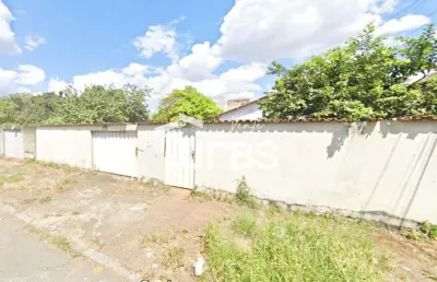 Casa com 3 quartos à venda na Rua José Souza Lobo, Setor Criméia Leste, Goiânia
