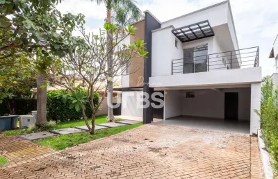 Casa em condomínio fechado com 4 quartos à venda na Rua SB 20, Loteamento Portal do Sol I, Goiânia