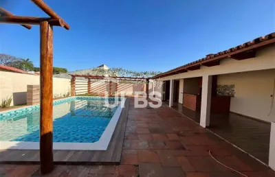 Casa com 5 quartos à venda na Rua Juriti, Santa Genoveva, Goiânia