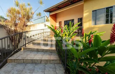 Casa com 4 quartos à venda na Rua C 181, Jardim América, Goiânia