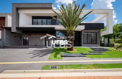 Casa em condomínio fechado com 5 quartos à venda na Avenida dos Jardins, Jardins Itália, Goiânia