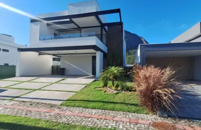 Excelente casa no condomínio terras alphaville maricá !!!