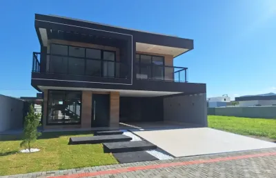 Excelente casa no condomínio terras alphaville maricá !!!