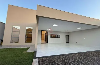 Casa nova 3 suítes na 405 sul, 227m², piscina e acabamento moderno